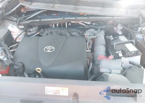 2020 Toyota Highlander Xle z USA, uszkodzony, nr VIN 5TDGZRBHXLS521837